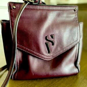 Vera Wang Leather Purse